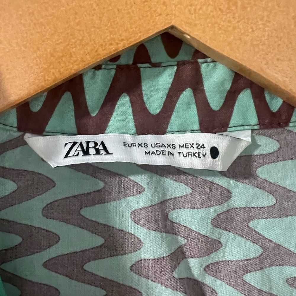 ZARA Women's Lissie Chevron Open Front Tie Shirt - Picture 2 of 7